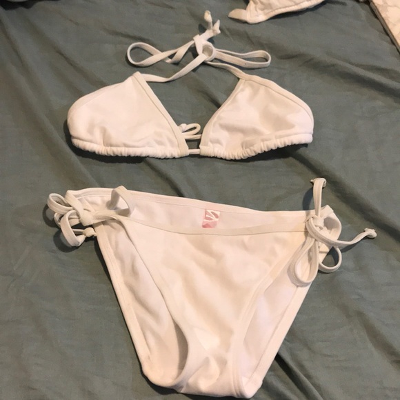 Y2K Victoria’s Secret Bikini Set - Picture 1 of 5